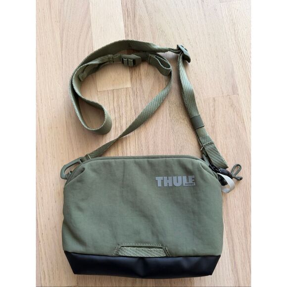 THULE Paramount 2L Crossbody Bag Green - Picture 4 of 11